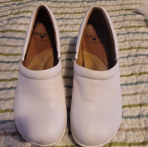 Nurse Mates - Picture 2 of 4